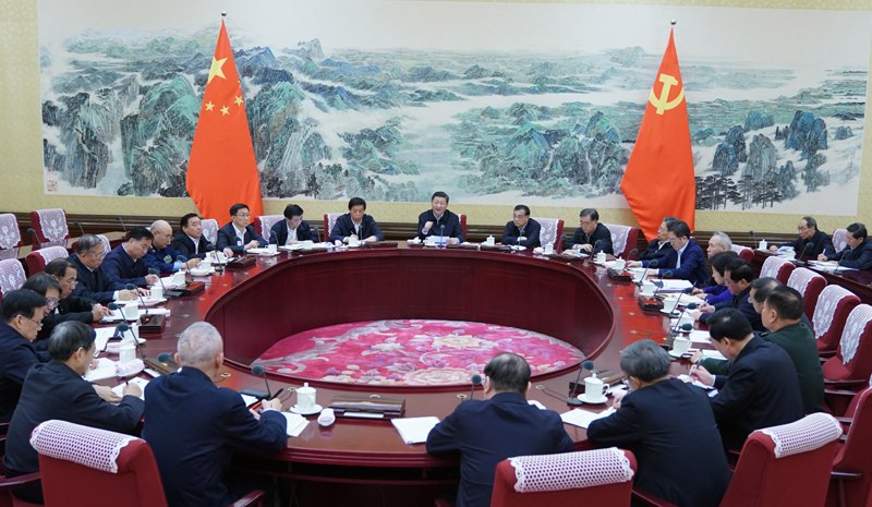 12月25日至26日,中共中央政治局召开民主生活会,中共中央总书记习近平主持会议并发表重要讲话。